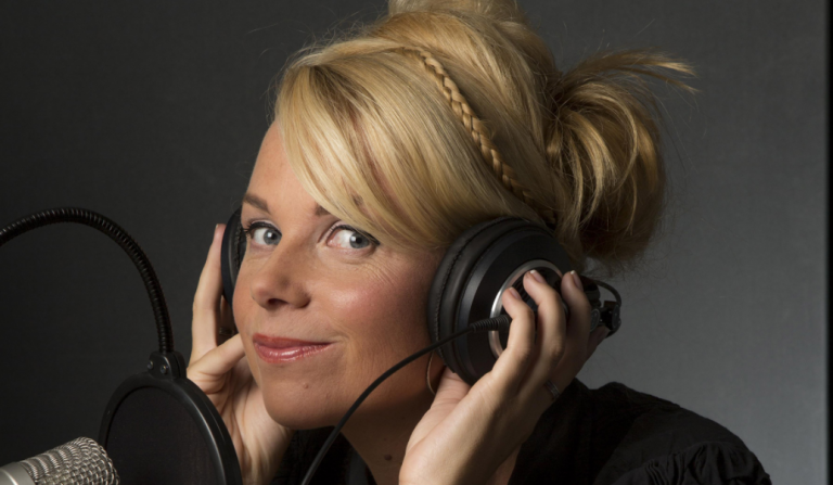 Astrid de Jong uit Kampen wint radioprijs Nachtwacht Award 2021