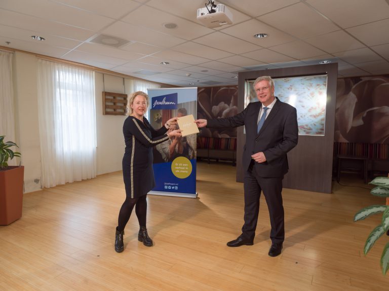 Indrukwekkende bundel met verhalen uit de eerste coronatijd