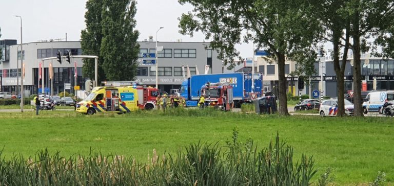 Ongeval Oosterlandenweg IJsselmuiden, traumahelikopter is opgeroepen