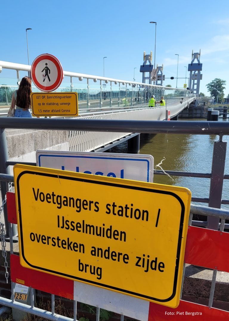 Opheffen eenrichtingverkeer stadsbrug: Koelewijn wil er niet aan