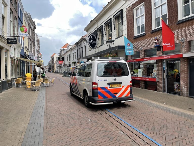 ***UPDATE 12:15*** Politie zoekt verdacht persoon, niet zelf benaderen!