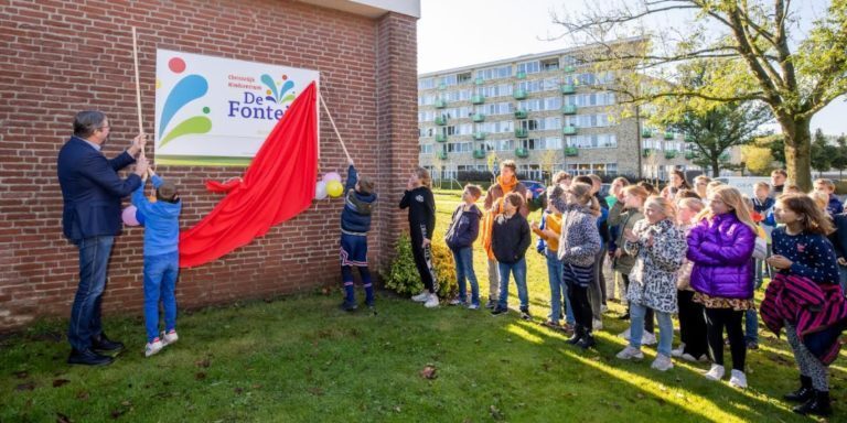 Kamerlid Peters opent Christelijk Integraal Kindcentrum De Fontein