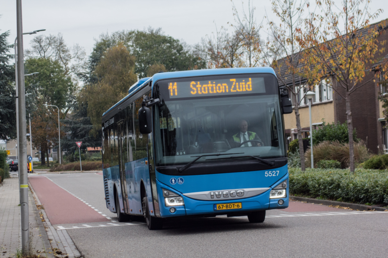 Extra lange dienstregeling voor Stadsbuurtbus Kampen op Koningsdag