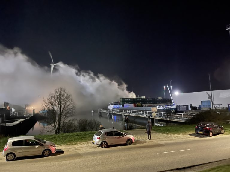 Gemeente Kampen, schroothandelaren, recyclingbedrijven en partners slaan handen ineen om afvalbranden tegen te gaan