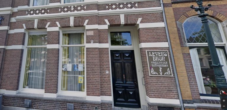 Liederen over vrede en brieven van Amnesty bij Vrijzinnigen