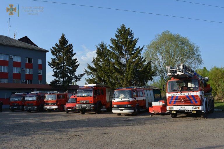 Brandweerwagens veilig aangekomen in Oekraïne