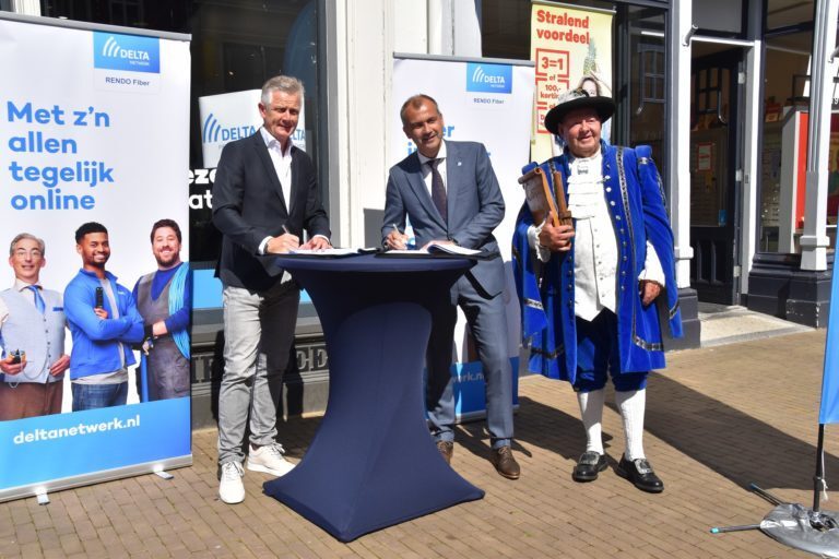 Gemeente Kampen en RENDO Fiber tekenen convenant aanleg glasvezel