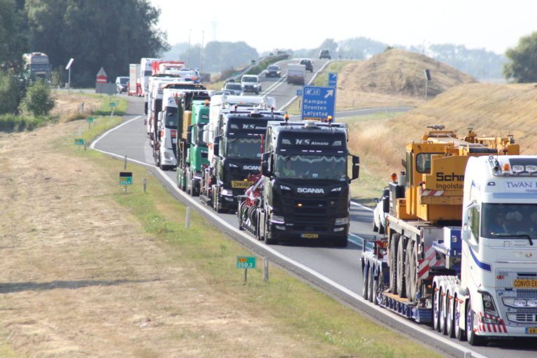 Broshuis met record aantal vrachtwagens naar Assen