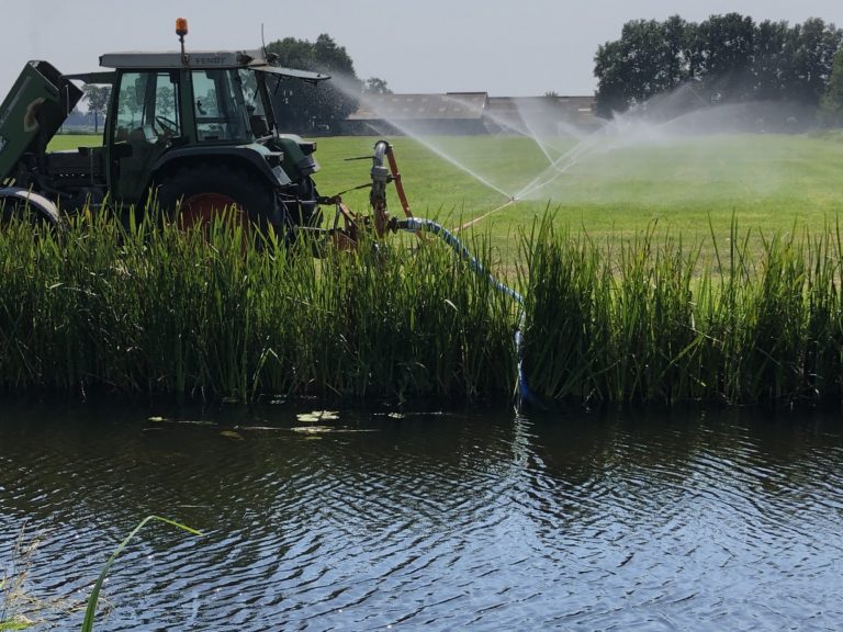 Aanvragen beregenen met water uit de sloot wordt makkelijker