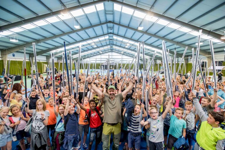 Renko van Bodegraven, voorzitter Hengelaarsvereniging Ons Vermaak:‘Kamper Kindervisfestijn laat onzejeugd weer kennismaken met vissen’