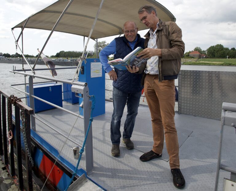 Zalkerveer in zonnetje met ‘Geen dag zonder de IJssel’ 