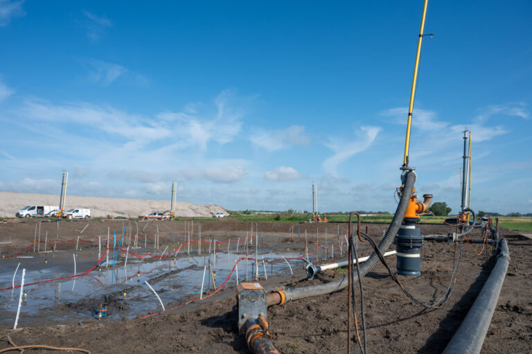 Waterschap stelt overbodig deel van de IJsseldijk bij Kampen op de proef