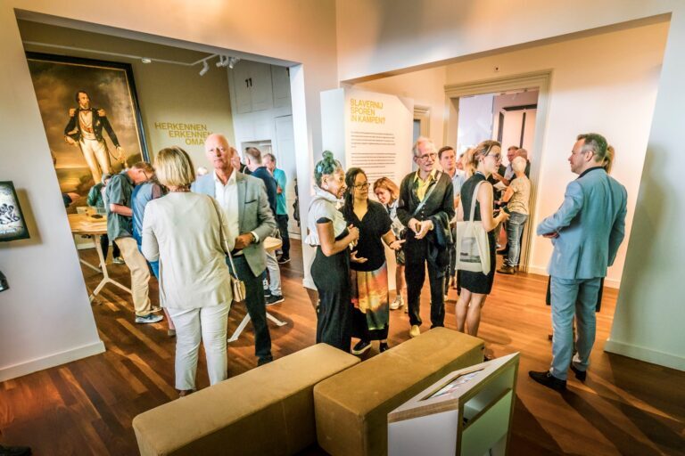 Stedelijk Museum Kampen geeft slavernijverleden van de stad een gezicht. Burgemeester De Rouwe: een historisch moment!