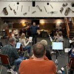 Broederband orkest met dirigent