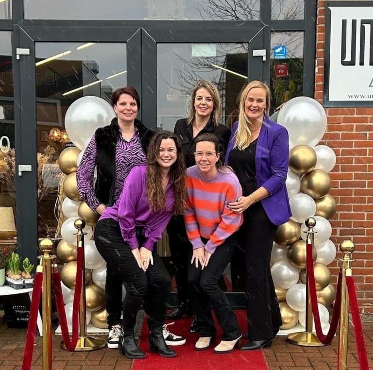 Opening Uniek Living