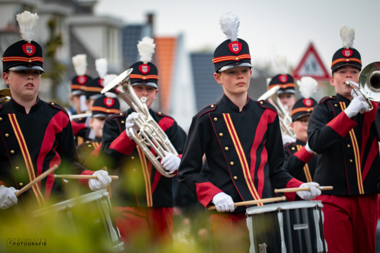 Samen Muziek Beleven tijdens Open Oranje Jeugdavond