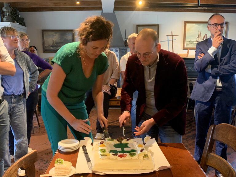 Terugkeer IJsselkogge naar Kampen groots gevierd op Koggewerf