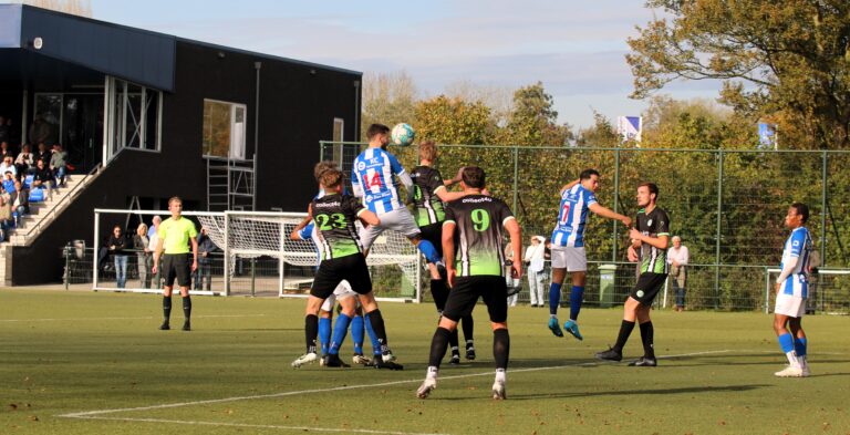 ASV Dronten knikkert KHC uit de beker.