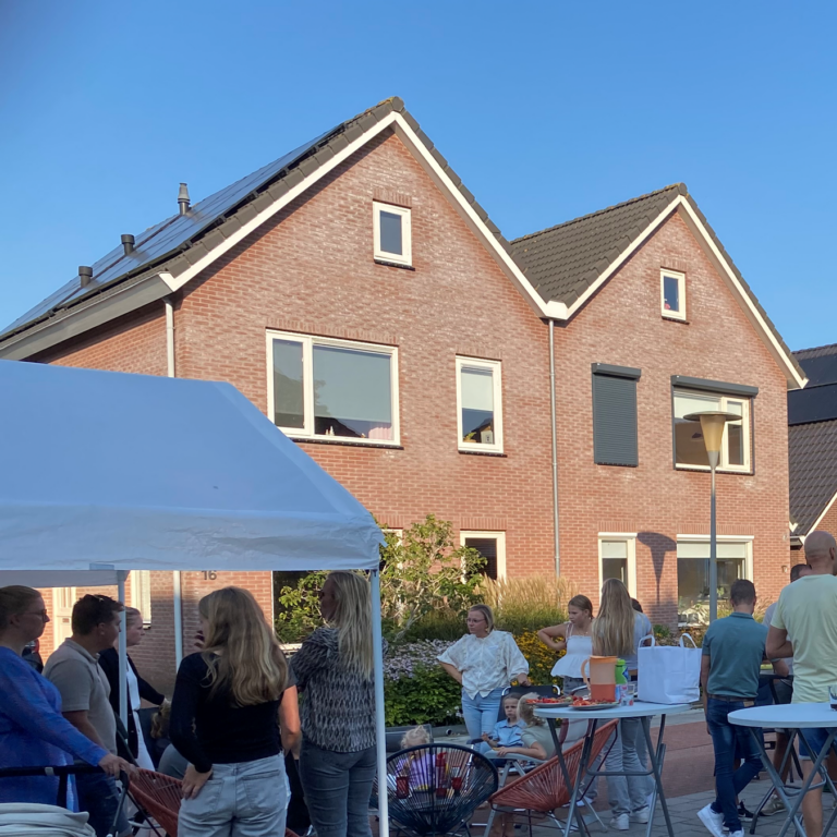 100 x 100 Zomeractie Wijkverbinders Groot Succes